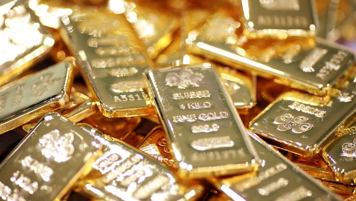 13.04 - GOLD: prices recover the early-day declines amid fresh risk aversion