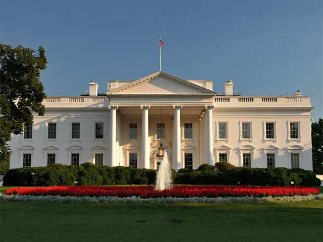 22.06 - split inside the White House can cause world crisis