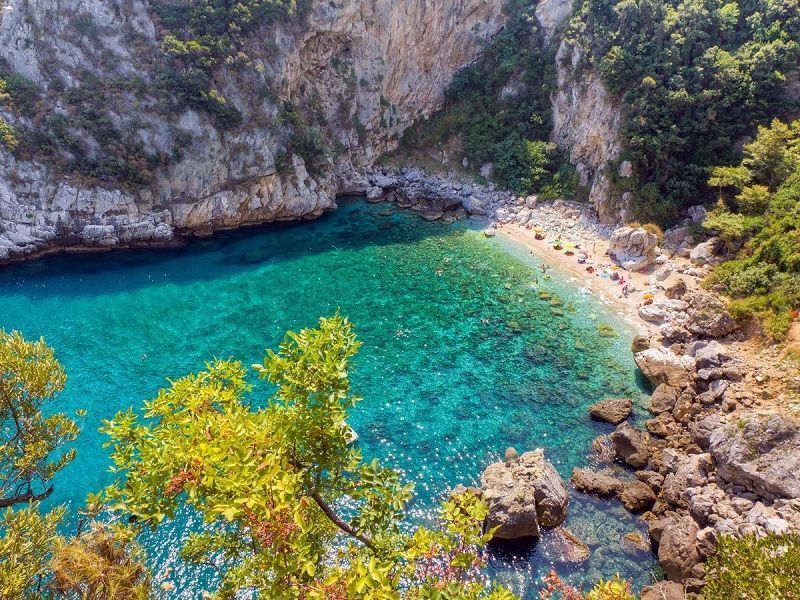 In Fakistra, located on the Pelion peninsula of Greece, you’ll find turquoise lagoons, waterfalls, and soft sands.
