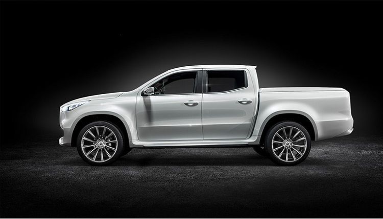The X-class - Mercedes new pickup truck, soon at the road near you