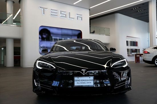 Tesla’s new Model S set to be world’s fastest-accelerating car
